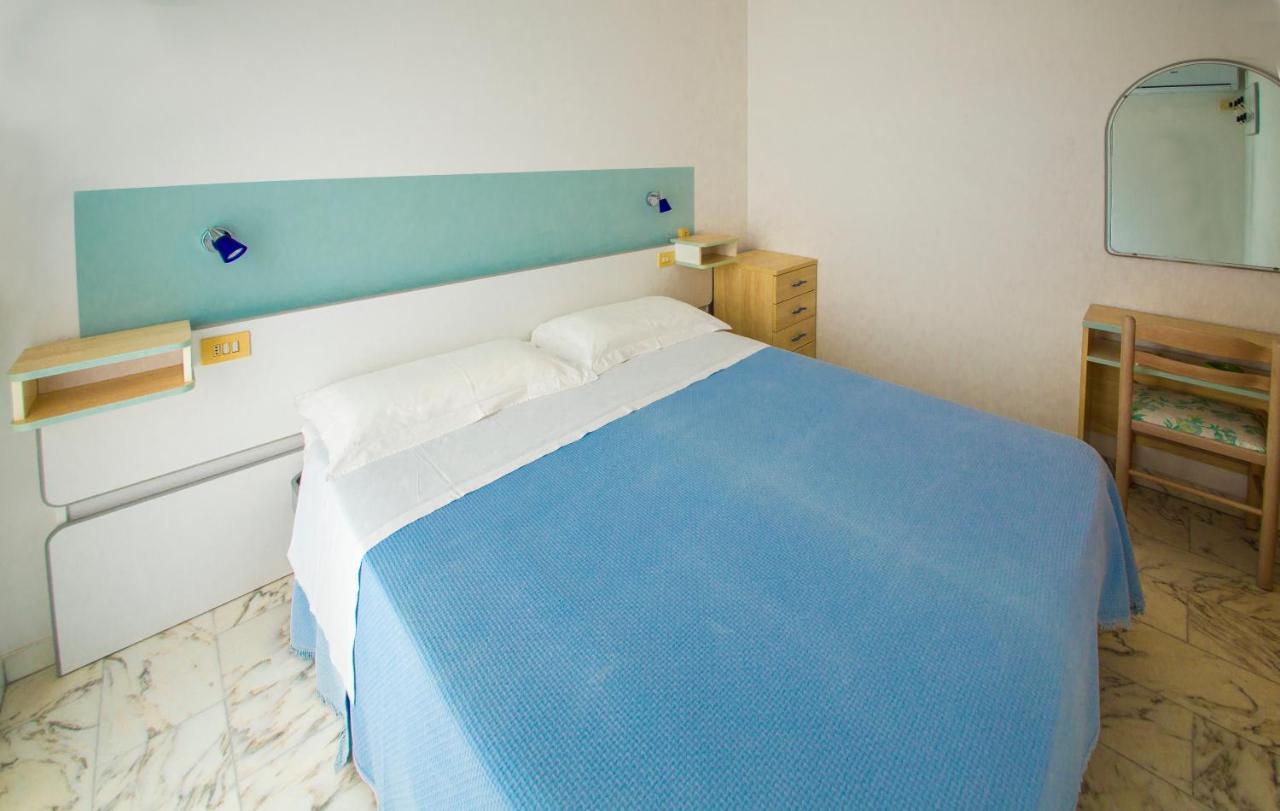 Albergo Il Veliero Pineto Esterno foto