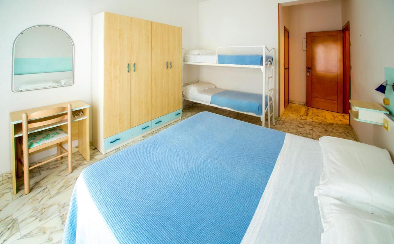 Albergo Il Veliero Pineto Esterno foto