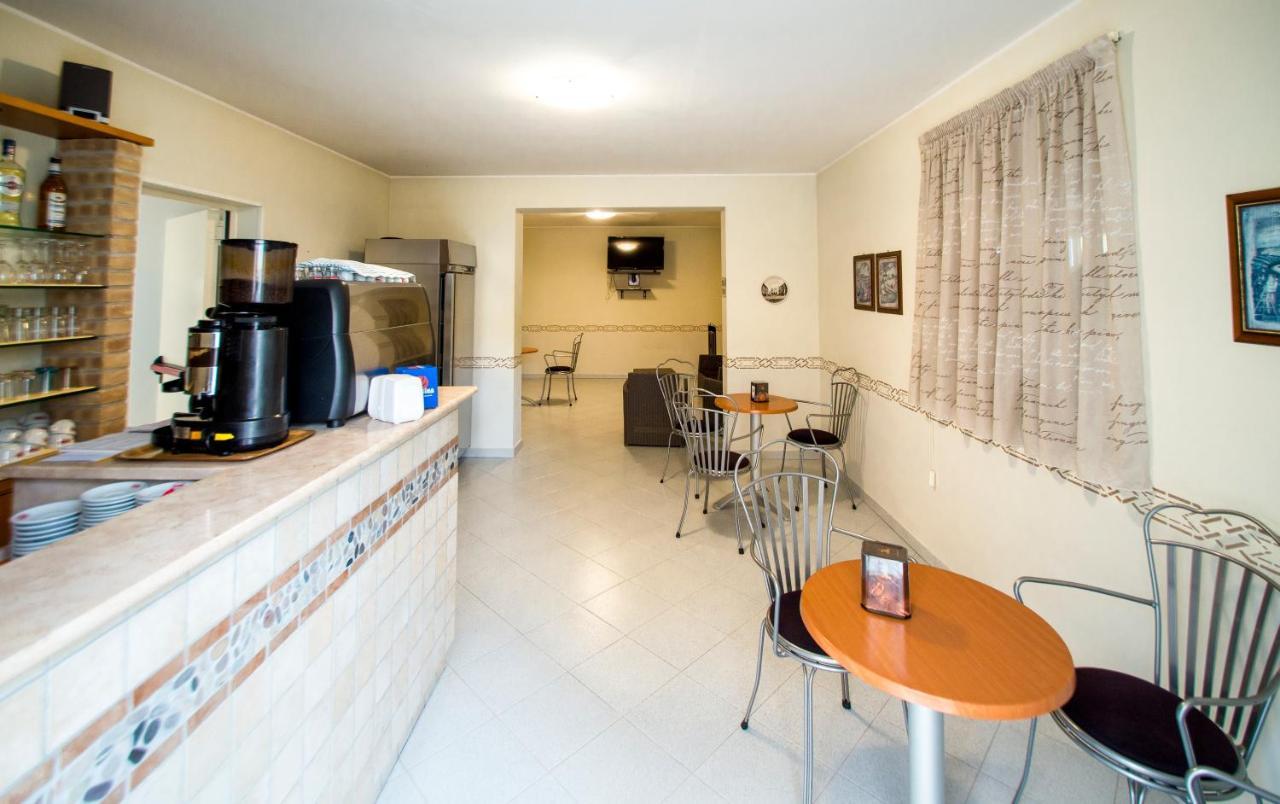 Albergo Il Veliero Pineto Esterno foto